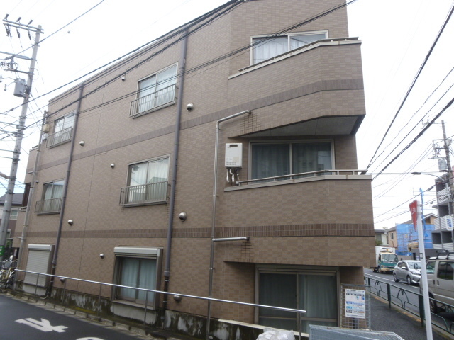 建物外観　２００５年築の賃貸マンション