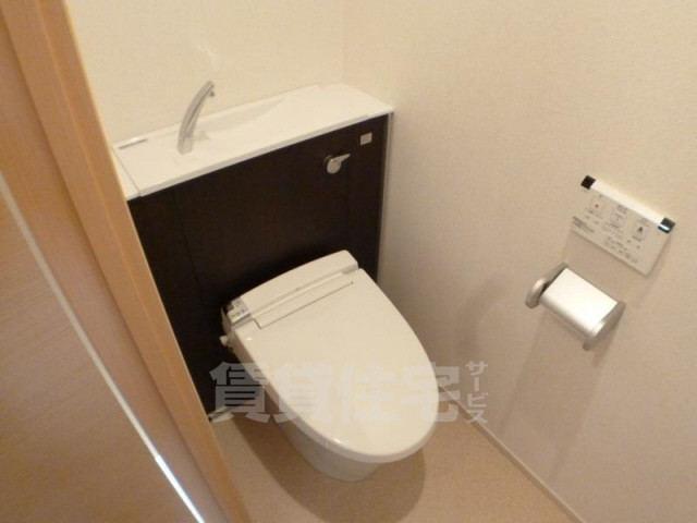 京福電鉄北野線 北野白梅町駅 徒歩18分 4階建 築11年のトイレ写真