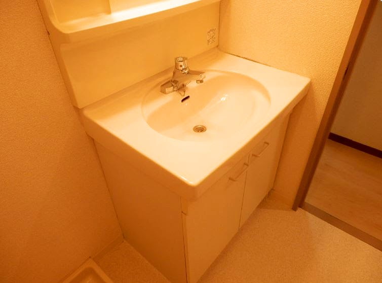 洗面設備　※同仕様写真含む