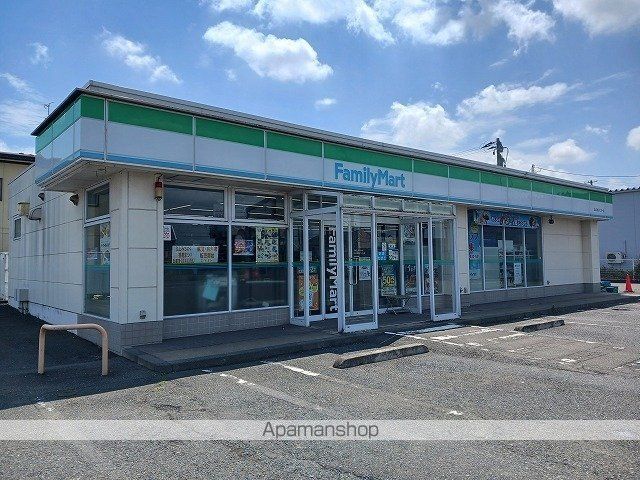 コンビニ　ファミマ江釣子インター店（コンビニ）まで2000m