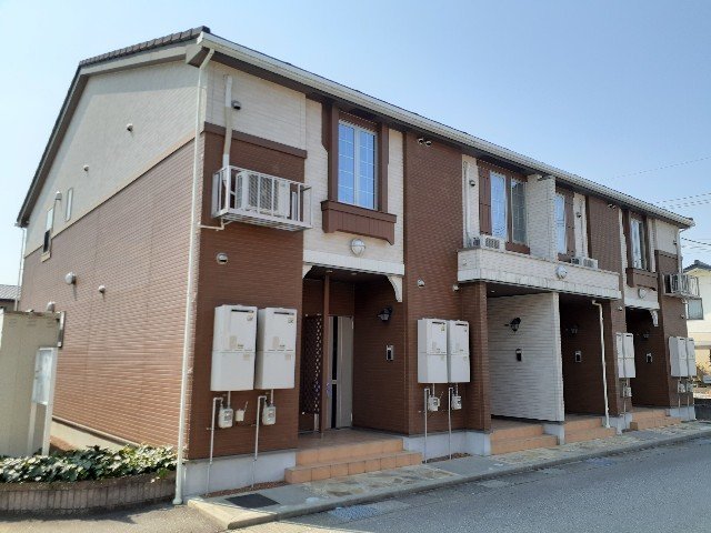 建物外観　落ち着いた雰囲気の外観です