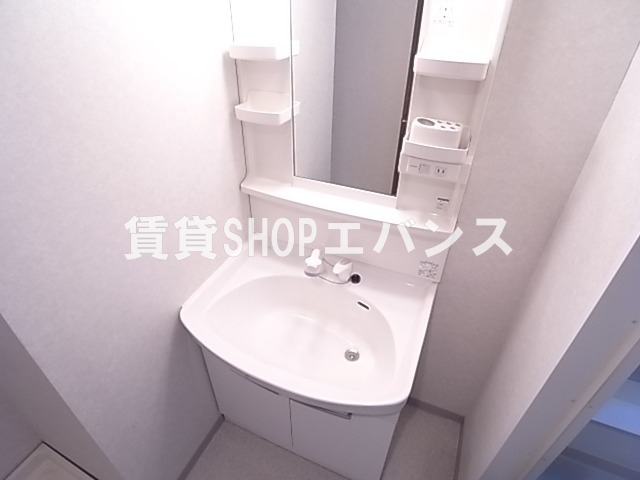 洗面設備　独立洗面化粧台付き
