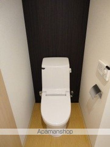 西鉄天神大牟田線 西鉄平尾駅 徒歩7分 11階建 築15年のトイレ写真