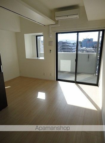 西鉄天神大牟田線 西鉄平尾駅 徒歩7分 11階建 築15年の内装写真