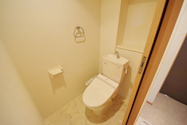 KDXレジデンス成城のトイレ写真