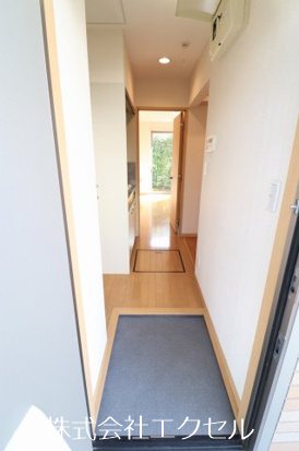 玄関　シューズボックス付きの玄関です