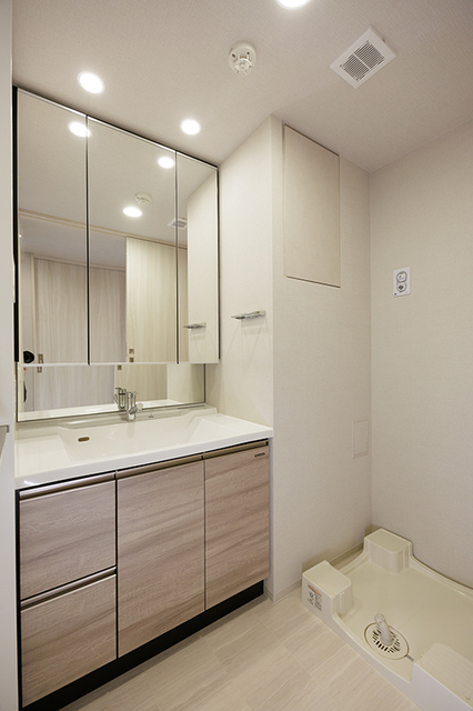 洗面設備　※写真は同タイプ住戸です。
