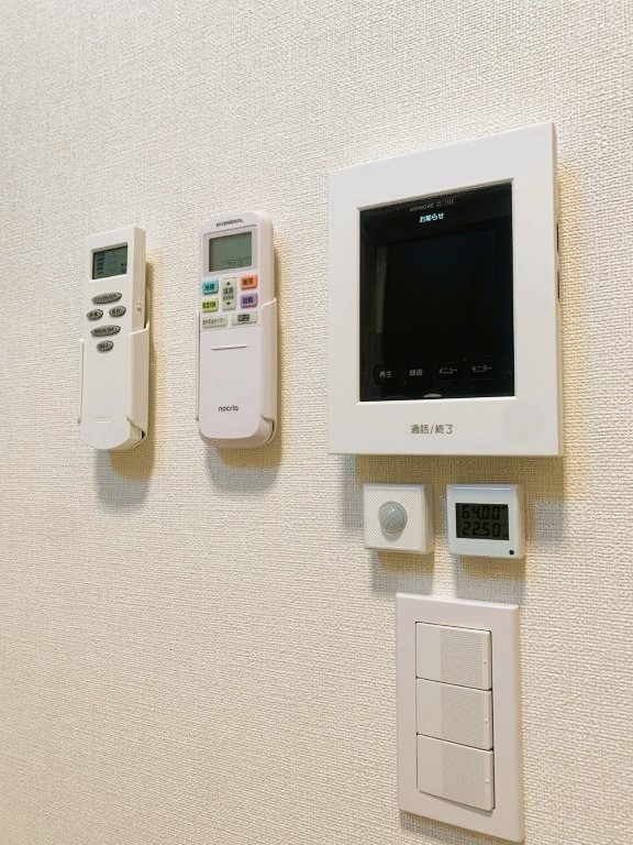 セキュリティ　モニター付インターホン