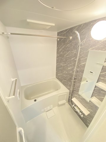 バス・シャワールーム　同タイプの部屋となります