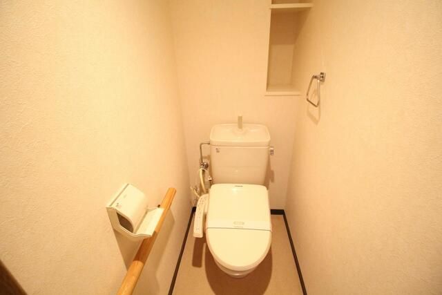 トイレ　シンプルで使いやすいトイレです