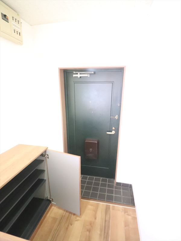 玄関　シューズボックス