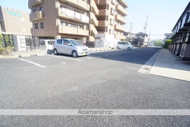 その他　駐車場（その他）まで0m