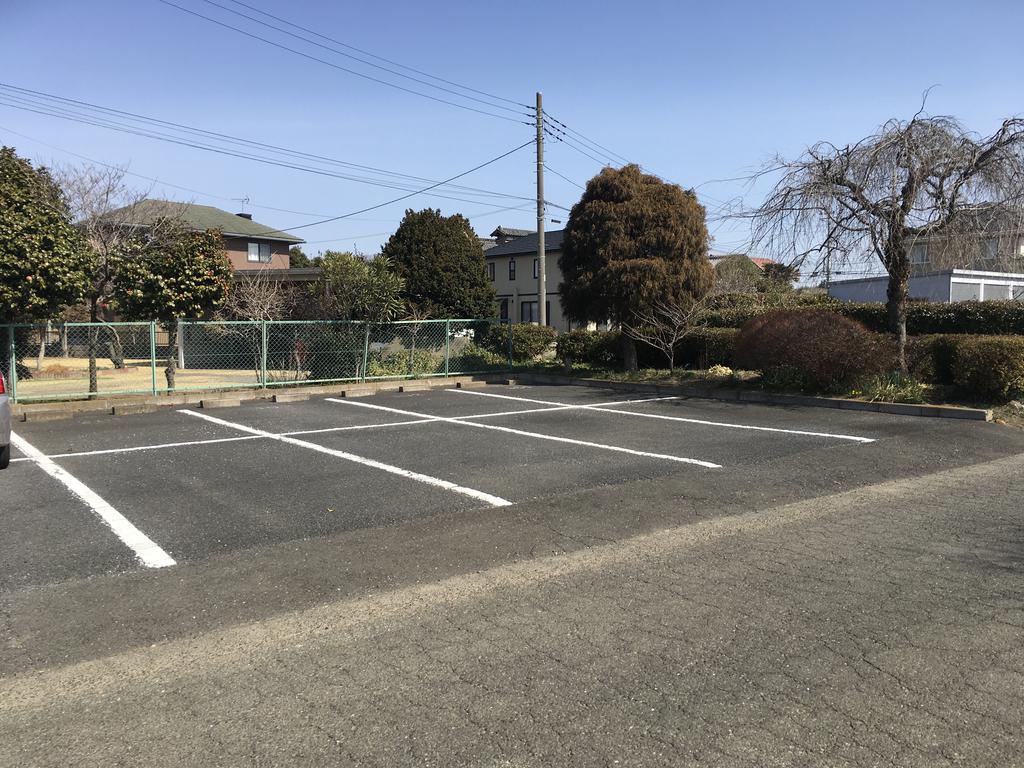 駐車場　縦列２台付き