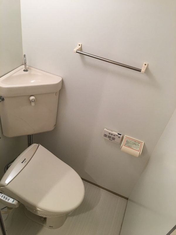 トイレ　別号室の参考写真