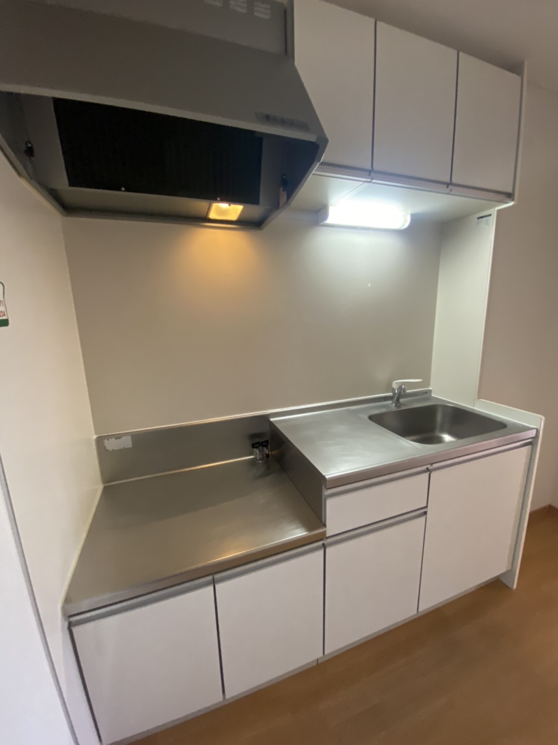 キッチン　類似部屋の写真です。現状優先します。