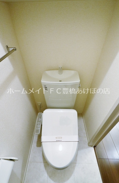 【メゾン　ラ・ヴェリテ　Bのトイレ】