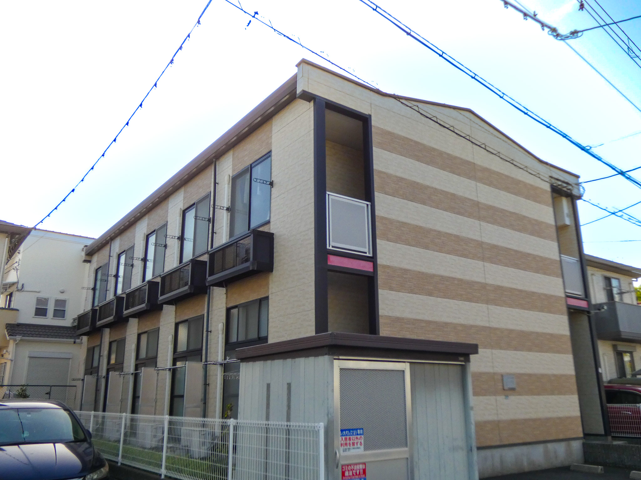 摂津市三島のアパートの建物外観