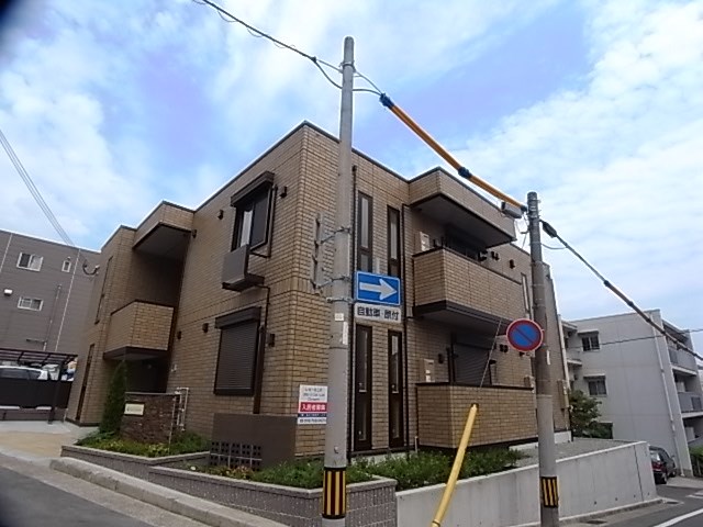 神戸市長田区六番町のアパートの建物外観