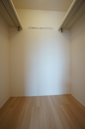 収納　ウォークインクローゼット