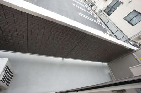 バルコニー　テラス