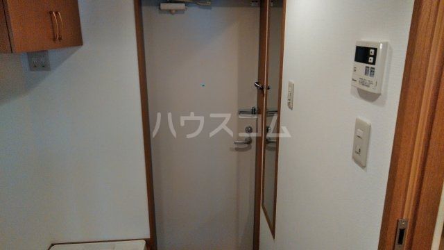 【京都市中京区西ノ京西月光町のマンションの玄関】