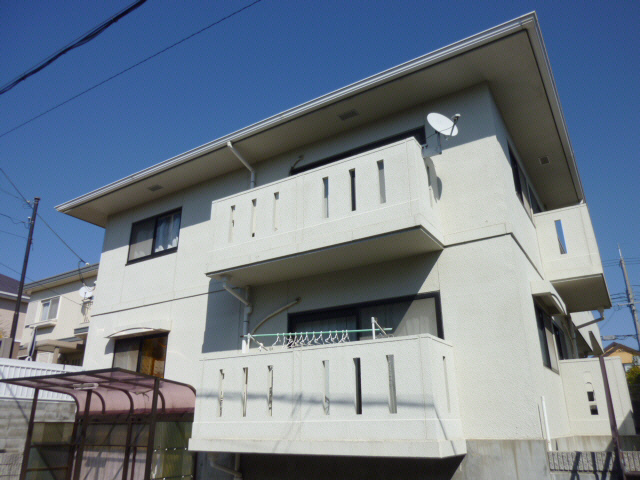 神戸市北区鹿の子台南町のマンションの建物外観