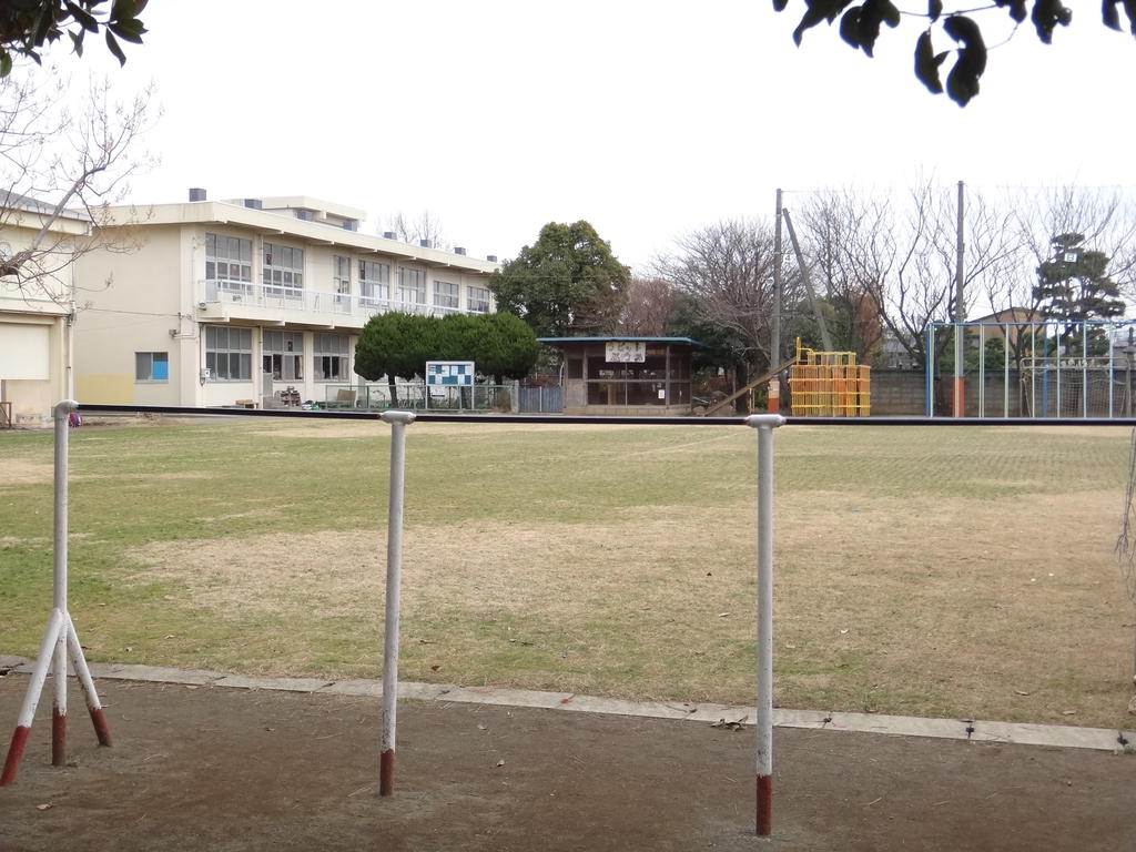 【コーポ日映IIの小学校】