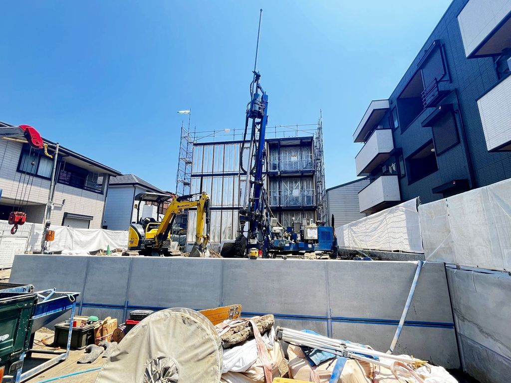 【横浜市港北区鳥山町のアパートの建物外観】