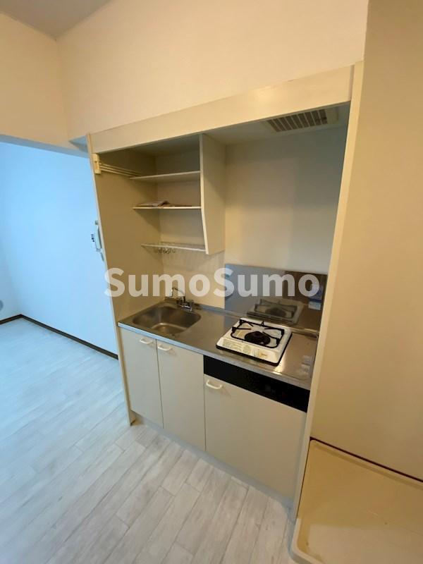 キッチン　コンパクトなキッチンで掃除もラクラク