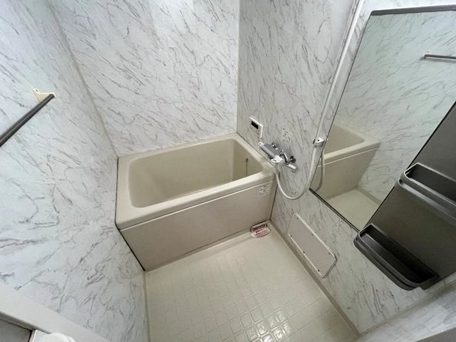 バス・シャワールーム　追焚き、浴室換気乾燥機