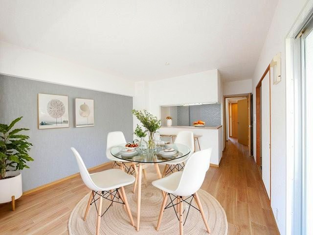 居室・リビング　CGで家具等を配置したもので家具等は含まれません