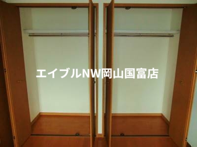 収納　たくさんの洋服もゆったり収納