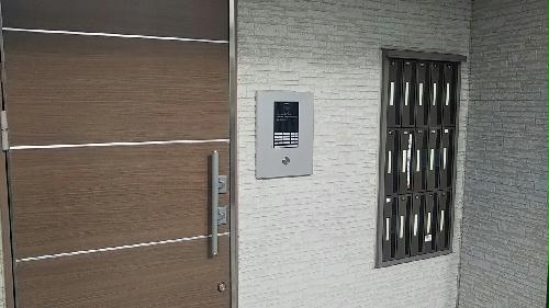 玄関　オートロック完備