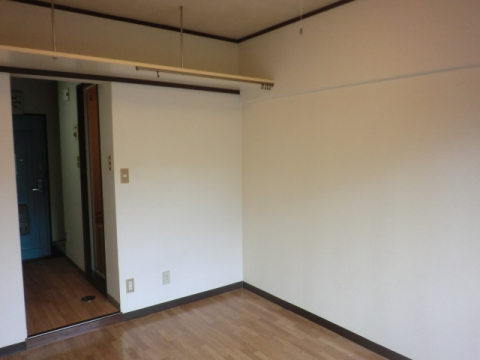 居室・リビング　※写真は他号室です