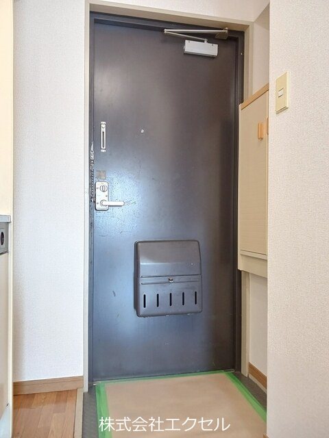 玄関　シューズボックス完備です。