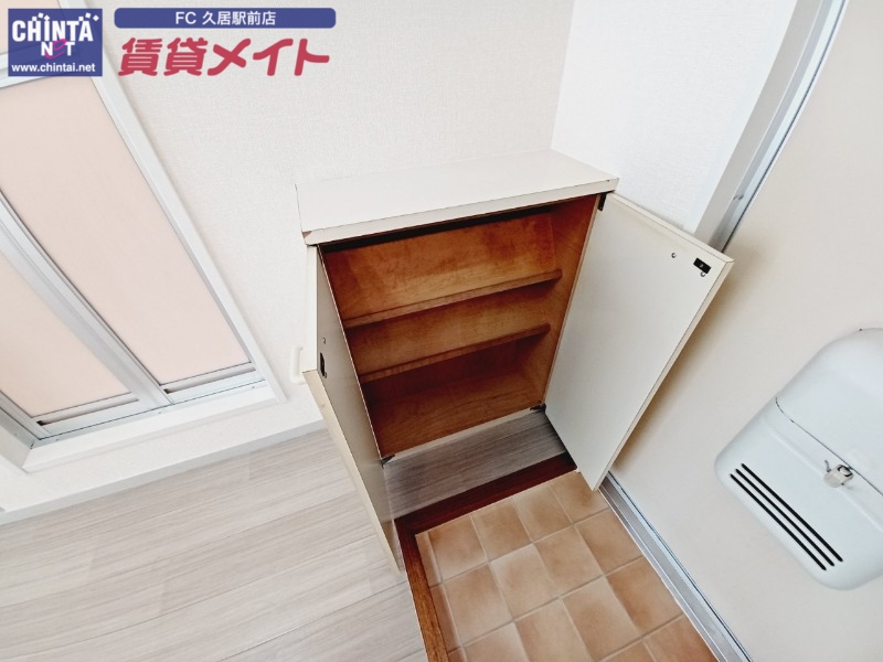 玄関　同型参考写真