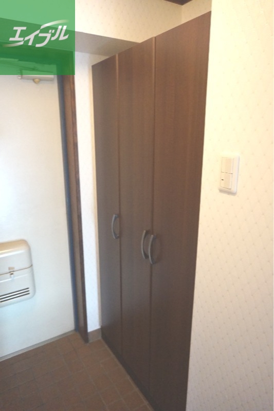 玄関　※７０２号室写真