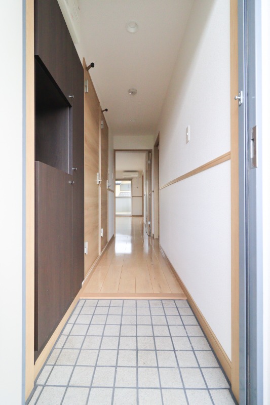 玄関　図面と現状に相違がある場合には現状を優先