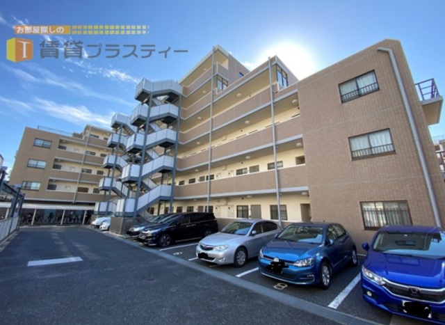 建物外観　河川敷、ぶらり。川を感じるナチュラリーレジデンス。