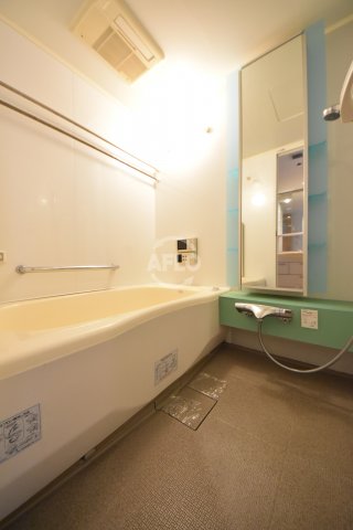 バス・シャワールーム　エステムプラザ梅田・中崎町II　風呂