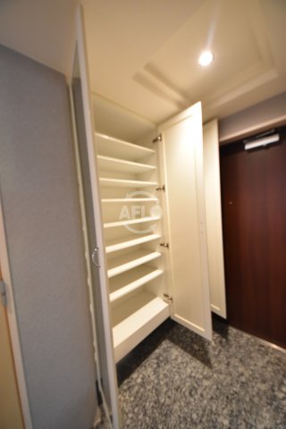 収納　エステムプラザ梅田・中崎町II　シューズボックス