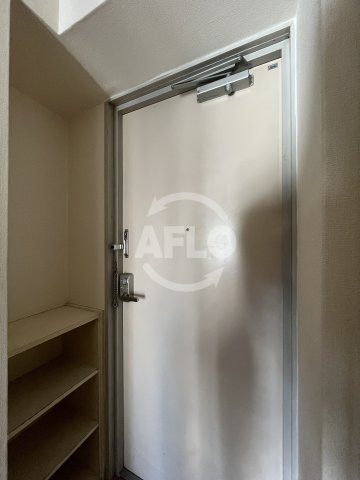 玄関　ソシオリバーハイツ　玄関