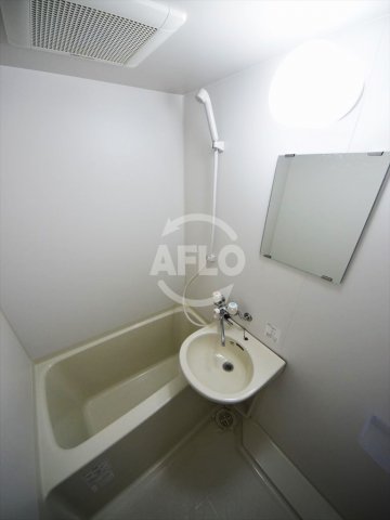 バス・シャワールーム　エルミタージュ難波南V　浴室