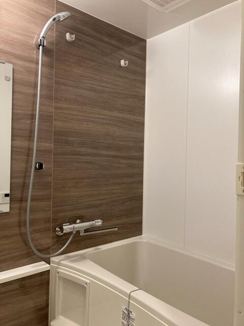 バス・シャワールーム　別部屋参考写真