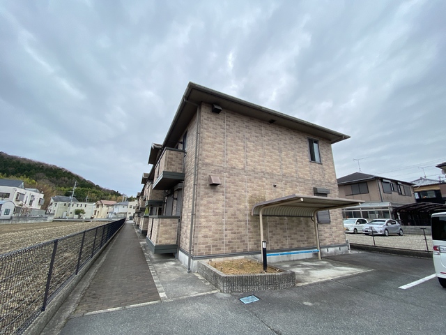 建物外観　Ｂ棟