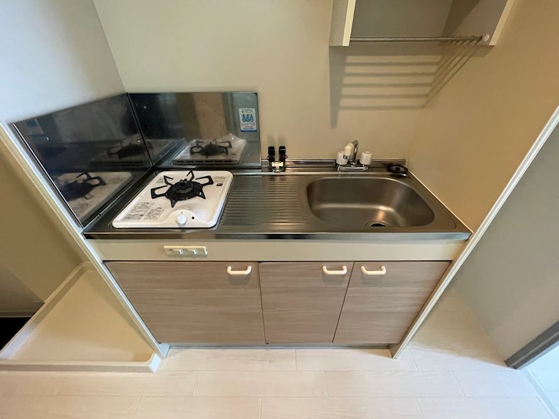 キッチン　同物件別号室