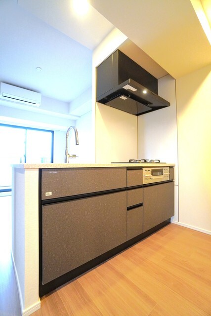 キッチン　※写真は同タイプ住戸です。