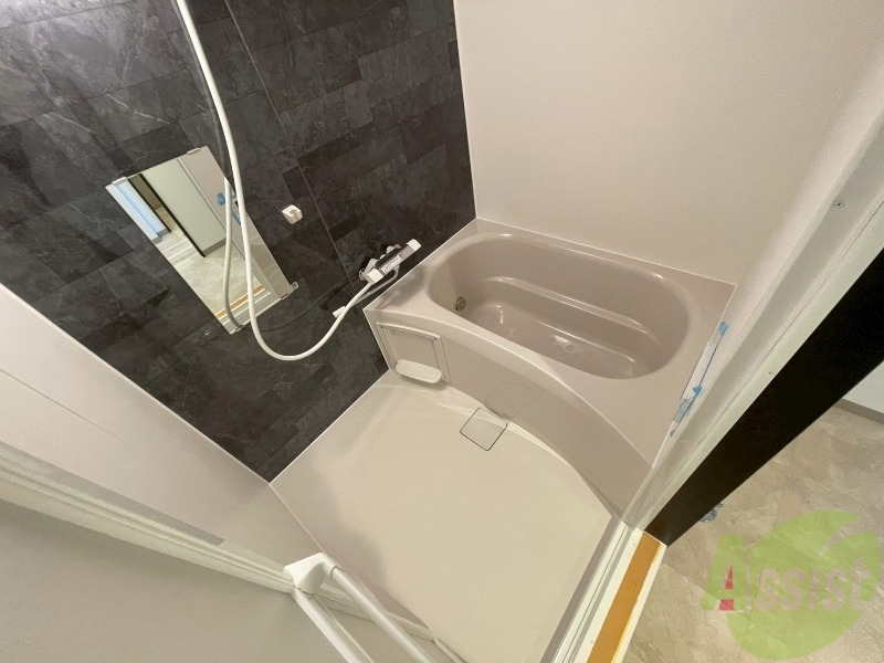 バス・シャワールーム　お風呂になります。一日の疲れを癒してくださいね。