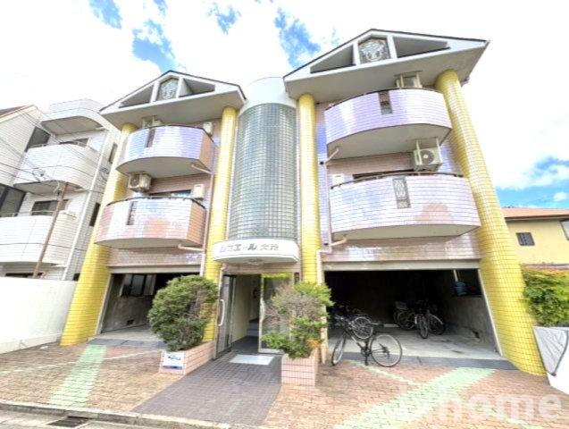 建物外観　外観は落ち着いています