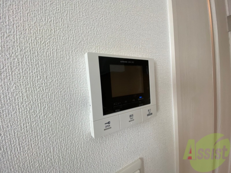 セキュリティ　ＴＶモニター付インターホンです。来客者の顔が見えるので安心！